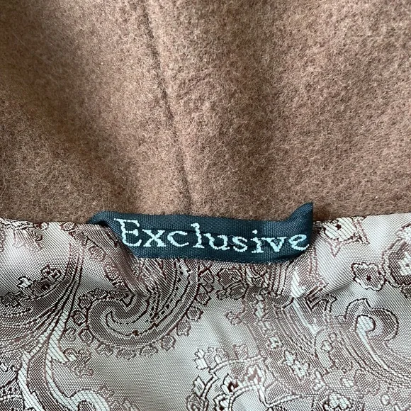 Exclusively Fancy Brown Hooded Fur-Trimmed Cape - Picture 11 of 11